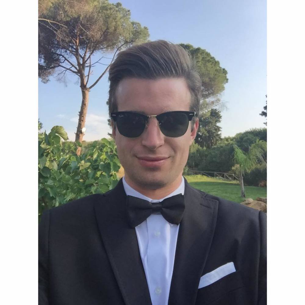 Meet your Posher, Federico